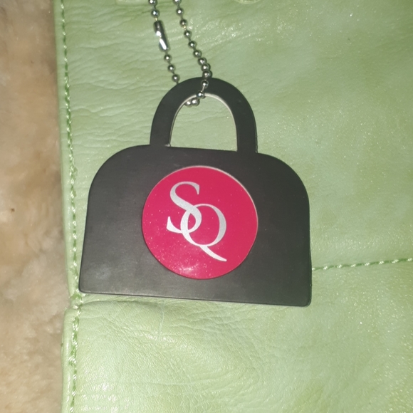 Purse - Picture 5 of 9